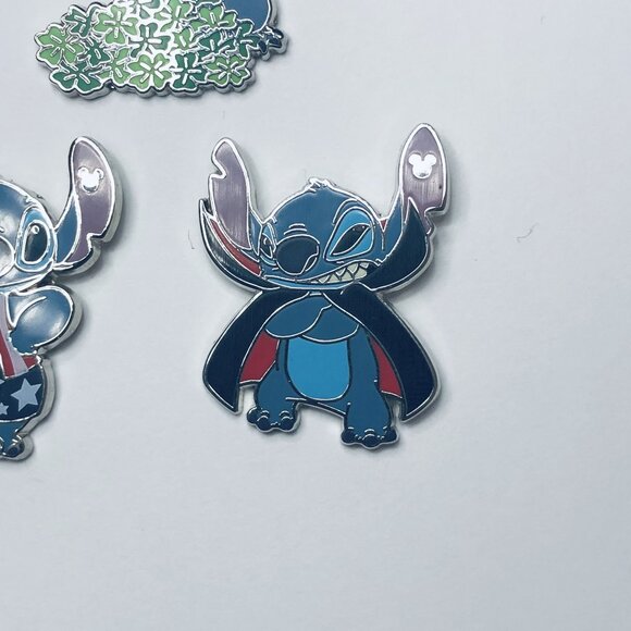2024 Hidden Disney Stitch Holidays Complete Set Of 5 Pins - Picture 6 of 12